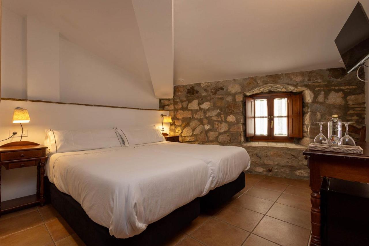Tugasa Hotel Y Apartamentos Rurales La Posada Villaluenga Del Rosario Exterior photo